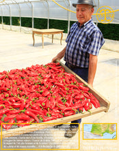 On étale les piments sur les grilles… Thiercelin