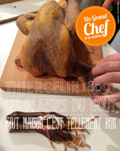 LA PINTADE rôtie, purée de panais, cuisses roulées aux champignons fait maisonLA PINTADE rôtie, purée de panais, cuisses roulées aux champignons fait maison